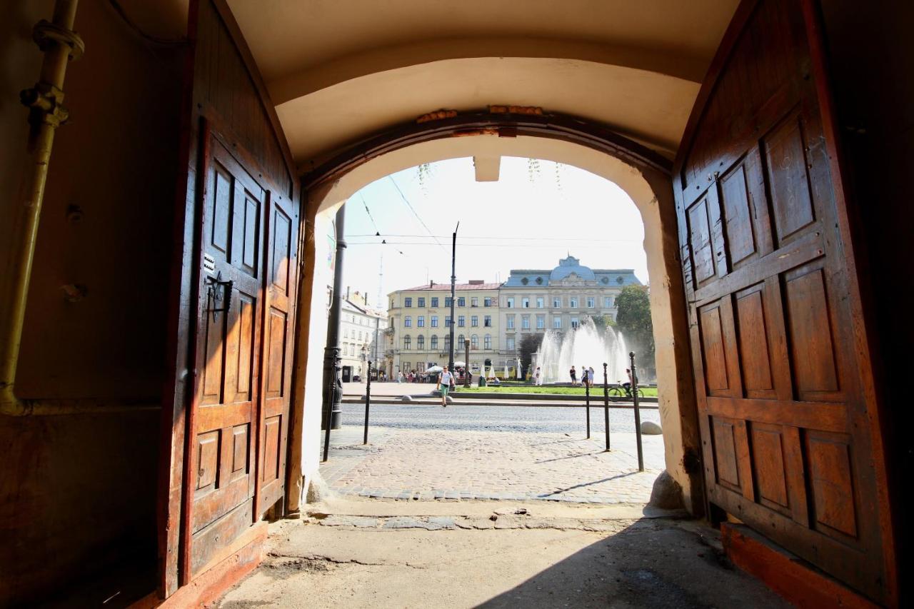 Romantik Luxsovsky Svobode 39 Vivaldi Four Seasons Suitte Apartment Lviv Exterior photo